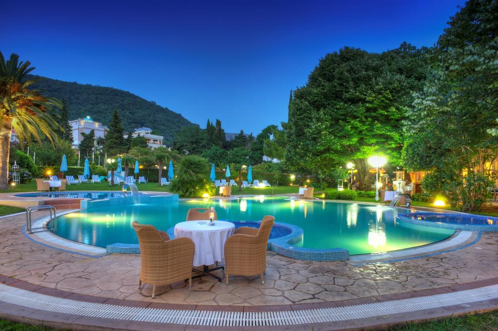 Petrovac Hotel Rivijera מראה חיצוני תמונה